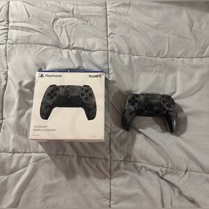 Sony PlayStation 5 PS5 Dualsense Wireless Controller Gray Camo CFI-ZCT1W - CIB